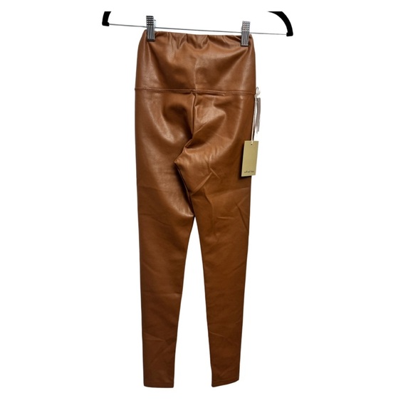 Aritzia Wilfred Free Daria Pants Cognac - Picture 3 of 9